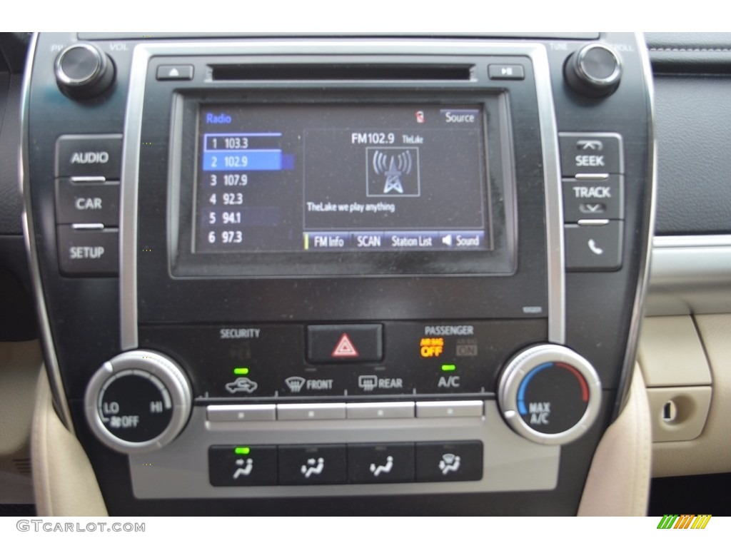 2014 Camry LE - Creme Brulee Metallic / Ivory photo #16