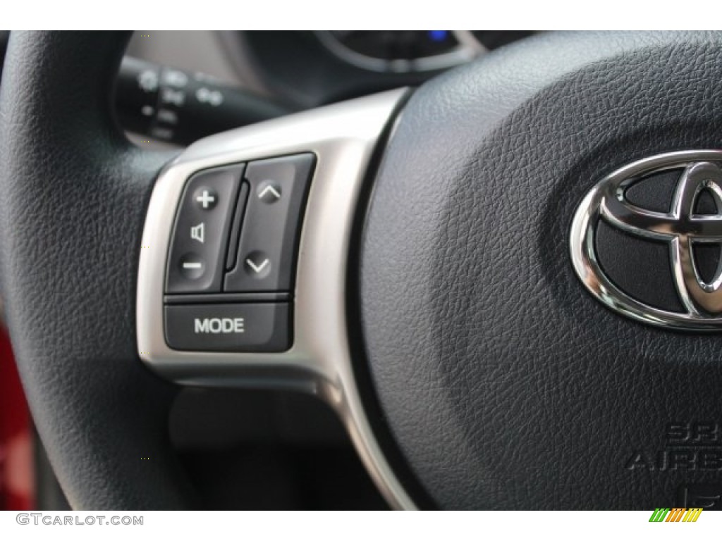 2018 Toyota Yaris 3-Door L Controls Photo #123028167