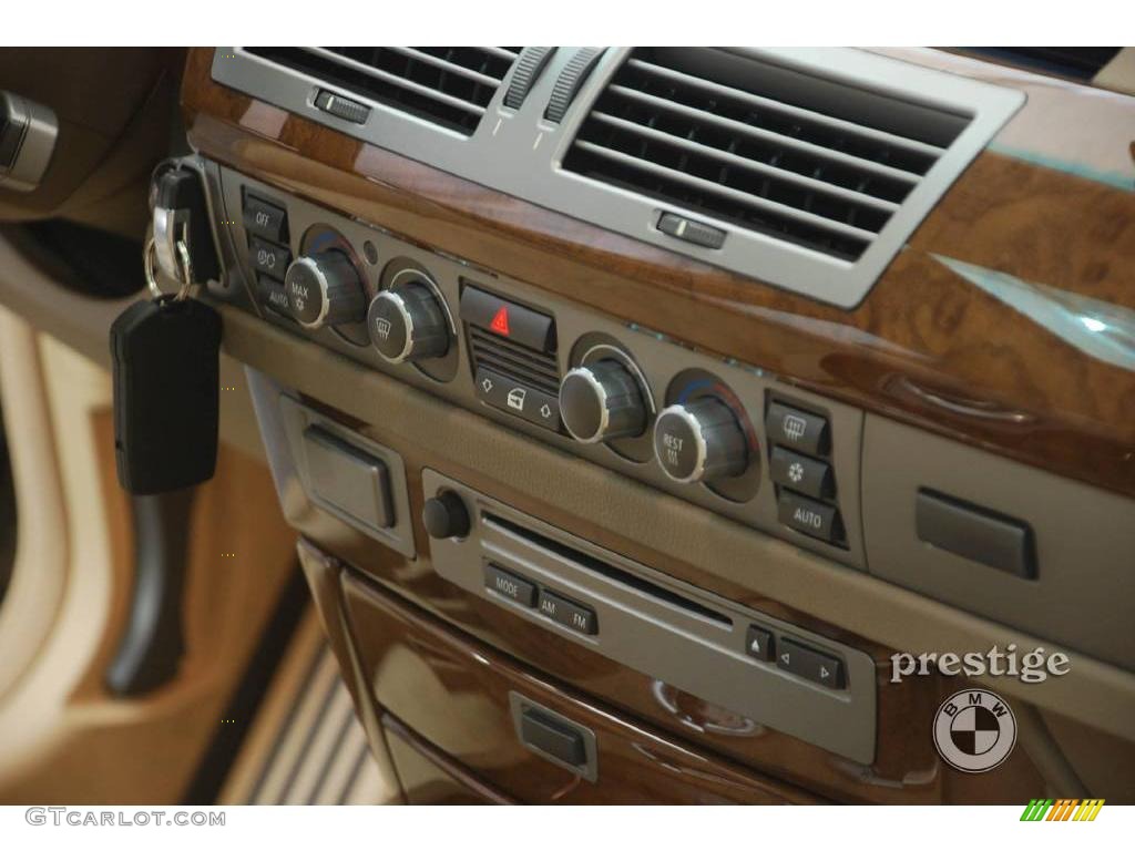 2006 7 Series 750i Sedan - Kalahari Beige Metallic / Dark Beige/Beige III photo #16