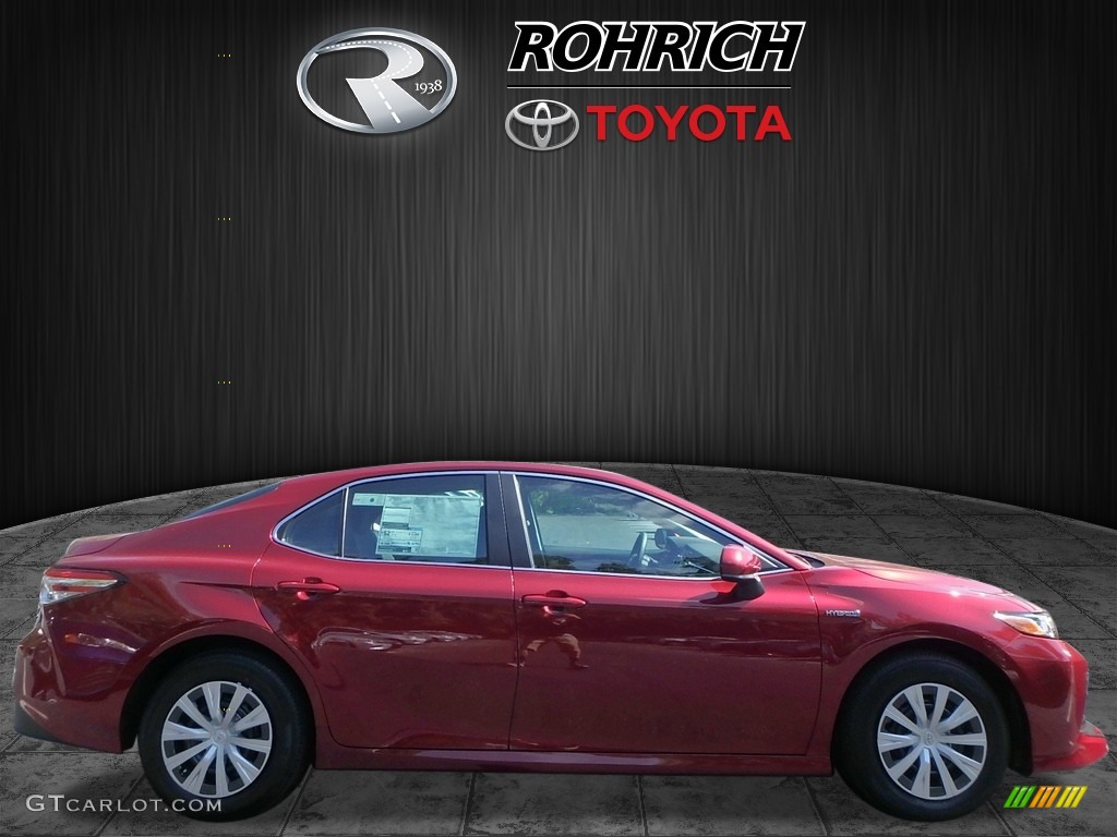 2018 Camry Hybrid XLE - Ruby Flare Pearl / Black photo #2