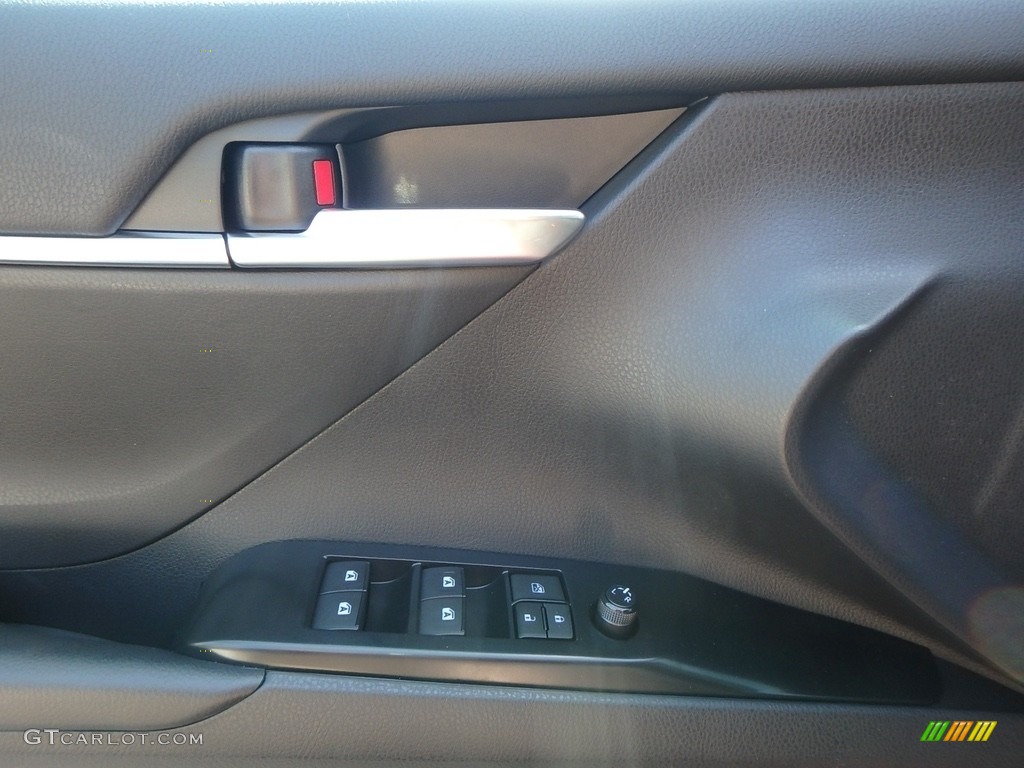 2018 Camry Hybrid XLE - Ruby Flare Pearl / Black photo #9