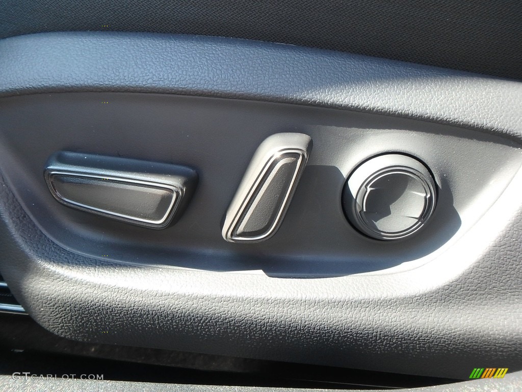 2018 Camry Hybrid XLE - Ruby Flare Pearl / Black photo #11