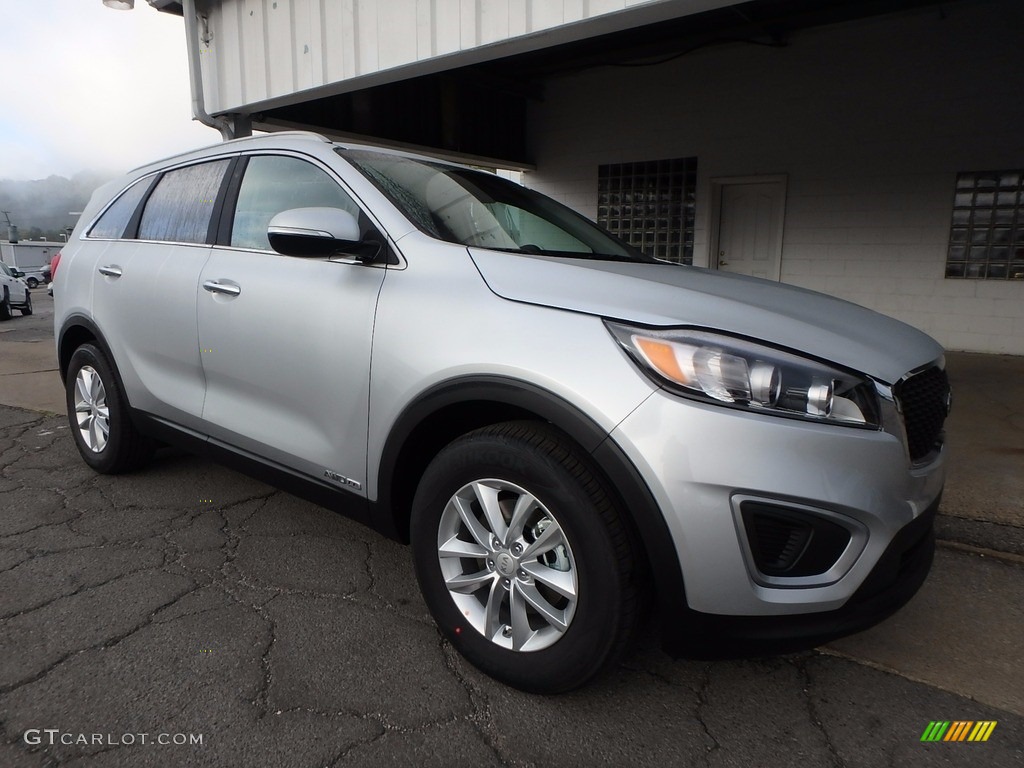 Sparkling Silver 2018 Kia Sorento LX AWD Exterior Photo #123041694
