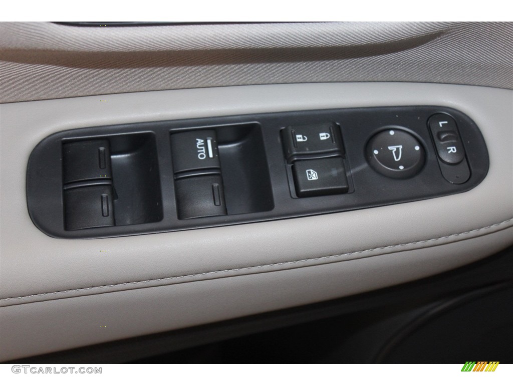2018 Honda HR-V LX Controls Photo #123047862