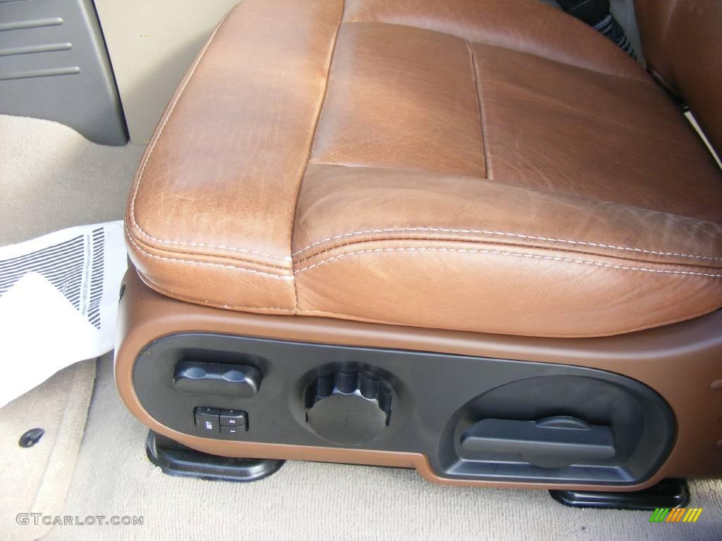 2007 F150 King Ranch SuperCrew 4x4 - Oxford White / Castano Brown Leather photo #35