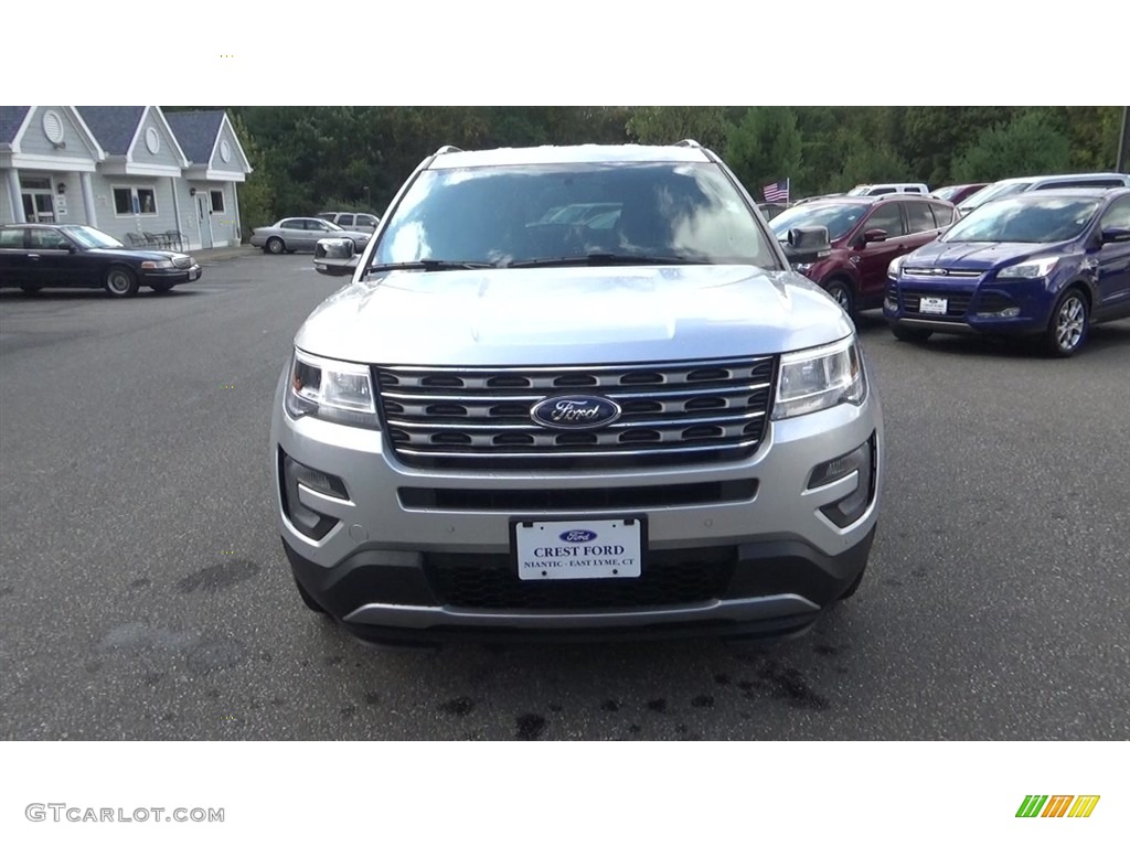 2017 Explorer XLT 4WD - Ingot Silver / Ebony Black photo #2