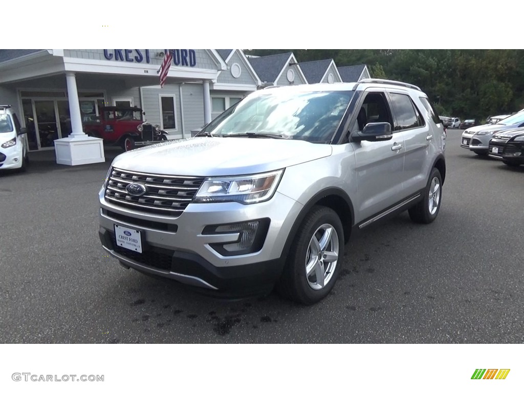 2017 Explorer XLT 4WD - Ingot Silver / Ebony Black photo #3