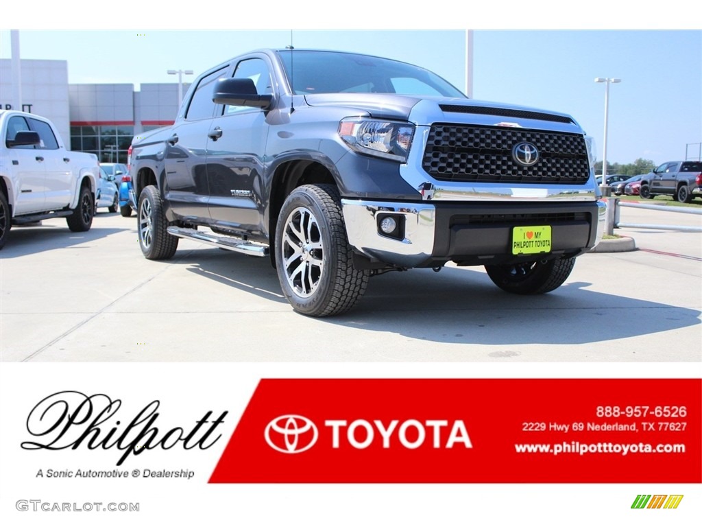 2018 Tundra SR5 CrewMax 4x4 - Magnetic Gray Metallic / Black photo #1