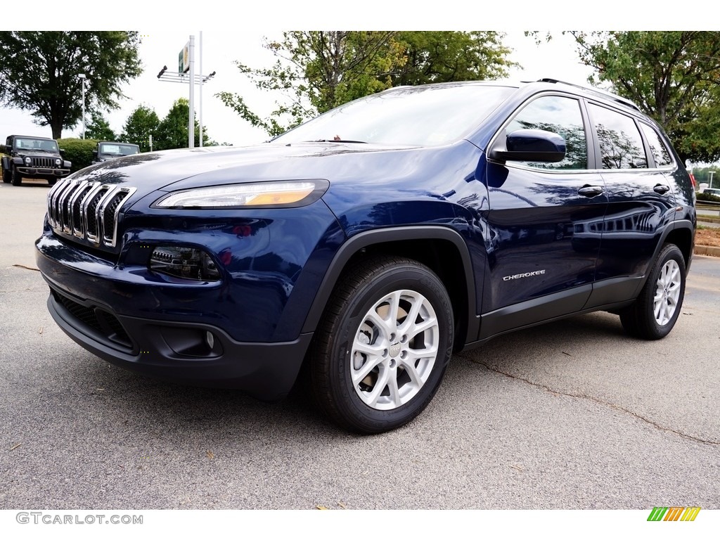 2018 Cherokee Latitude - Patriot Blue Pearl / Black photo #1