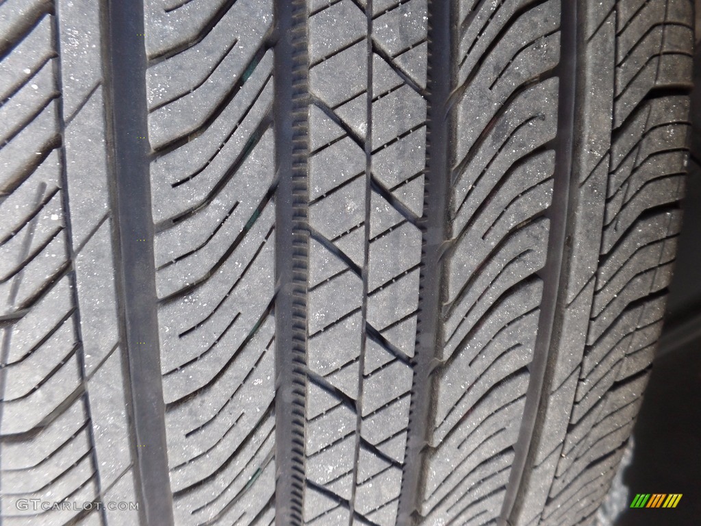 2017 QX30 Sport - Blade Silver / Graphite photo #10