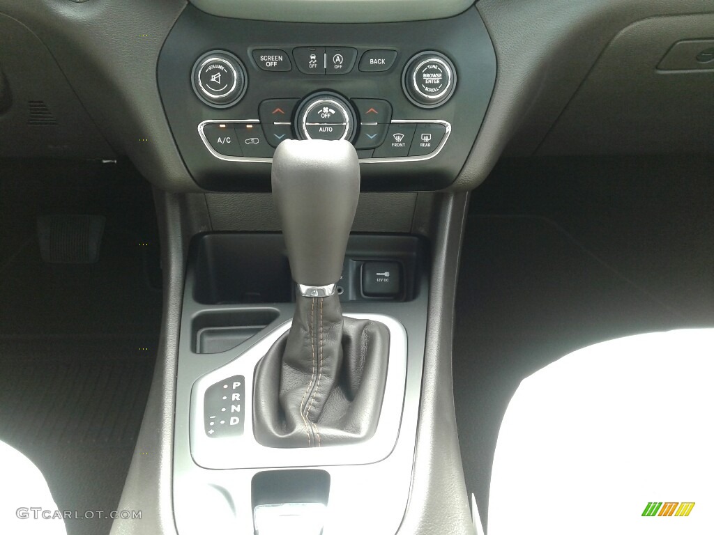 2018 Jeep Cherokee Overland 9 Speed Automatic Transmission Photo #123069520