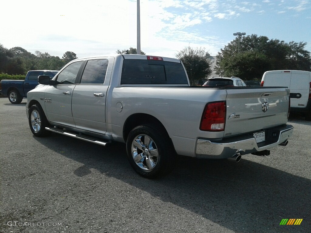 2017 1500 Big Horn Crew Cab - Bright Silver Metallic / Black/Diesel Gray photo #3