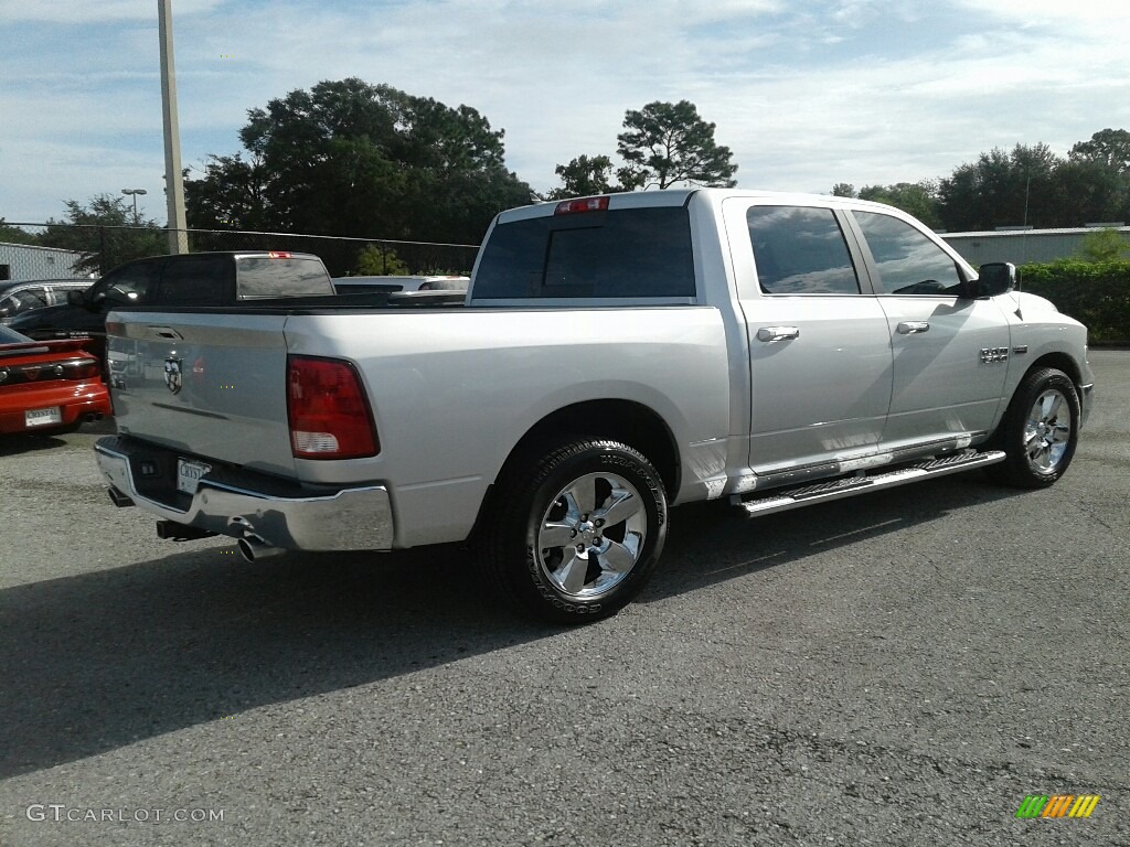 2017 1500 Big Horn Crew Cab - Bright Silver Metallic / Black/Diesel Gray photo #5