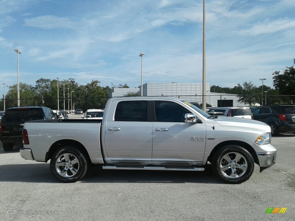 2017 1500 Big Horn Crew Cab - Bright Silver Metallic / Black/Diesel Gray photo #6