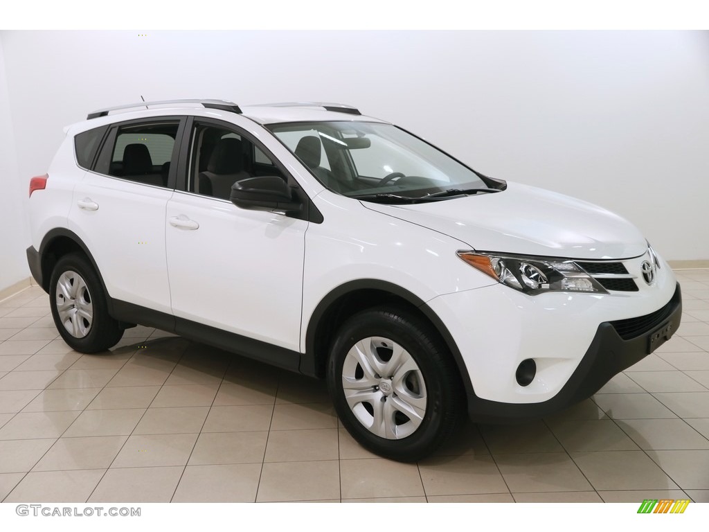 2015 RAV4 LE - Super White / Ash photo #1