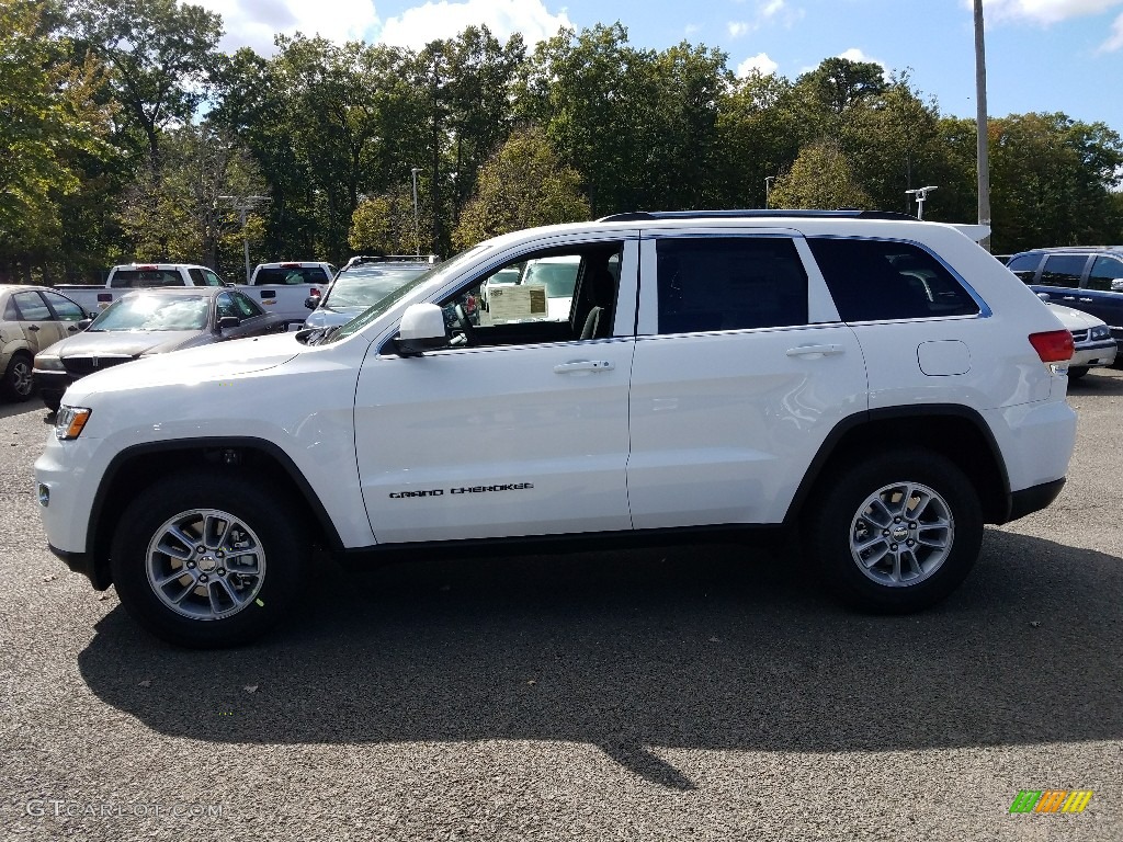 2018 Grand Cherokee Laredo 4x4 - Bright White / Black photo #3