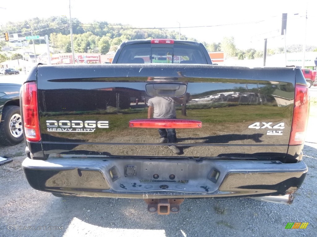 2004 Ram 3500 ST Quad Cab 4x4 Dually - Black / Dark Slate Gray photo #3