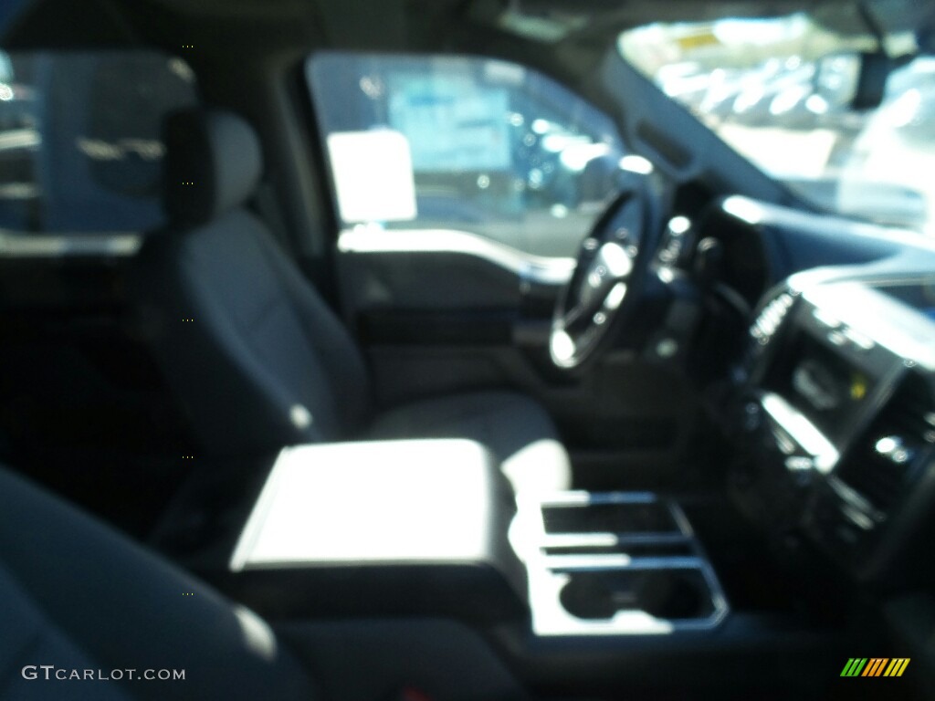 2018 F150 XLT SuperCrew 4x4 - Magma Red / Earth Gray photo #3