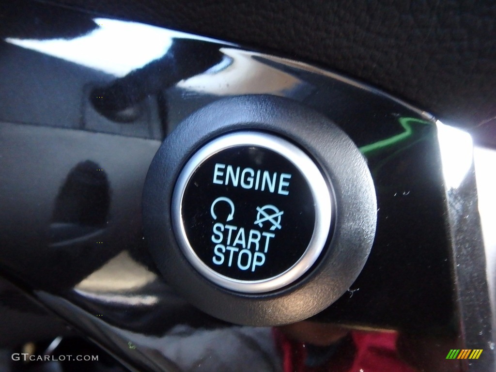 2018 Ford Escape Titanium 4WD Controls Photo #123100744