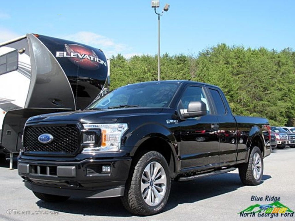 2018 F150 XL SuperCab 4x4 - Shadow Black / Earth Gray photo #1