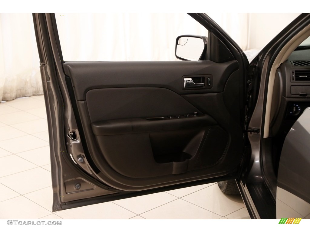 2012 Fusion SE - Sterling Grey Metallic / Charcoal Black photo #4