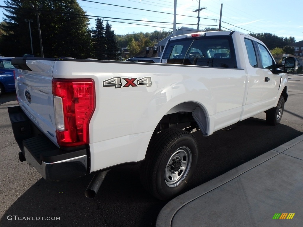 2017 F250 Super Duty XL SuperCab 4x4 - Oxford White / Medium Earth Gray photo #5