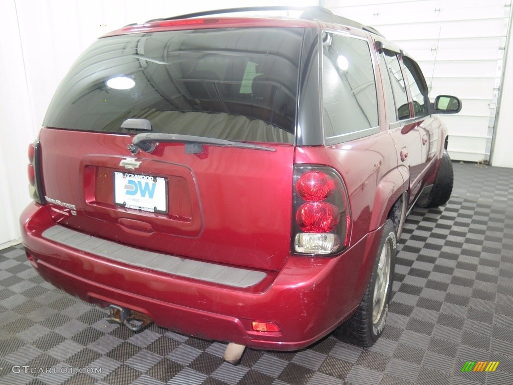 2008 TrailBlazer LT 4x4 - Red Jewel / Ebony photo #11