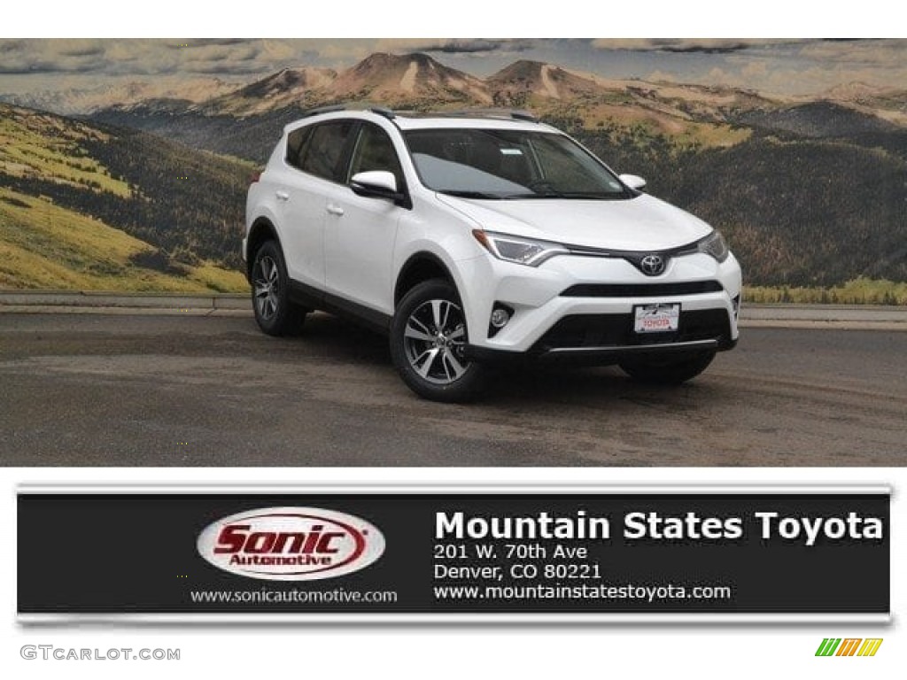 2018 RAV4 XLE AWD - Super White / Black photo #1