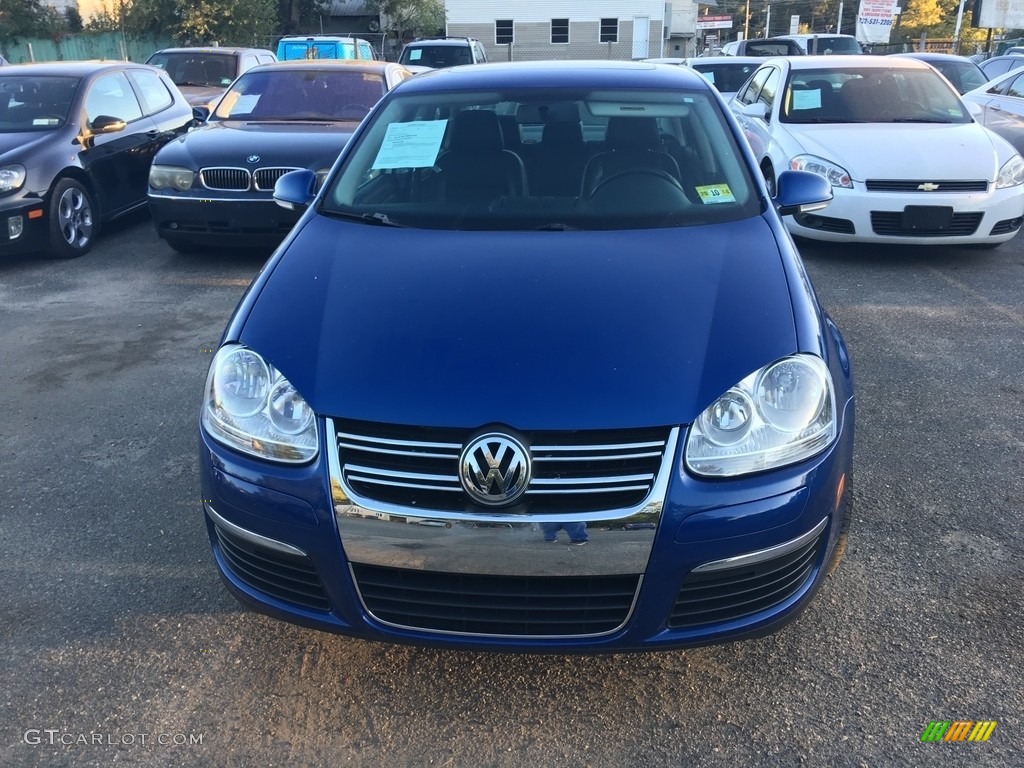 Blue Graphite Metallic Volkswagen Jetta