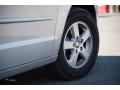 Bright Silver Metallic - Grand Caravan Crew Photo No. 3