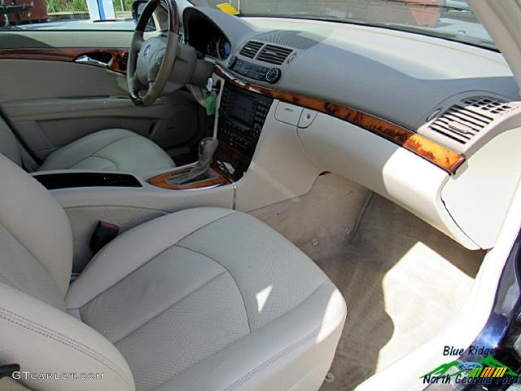 2005 E 320 Sedan - Midnight Blue / Ash photo #12
