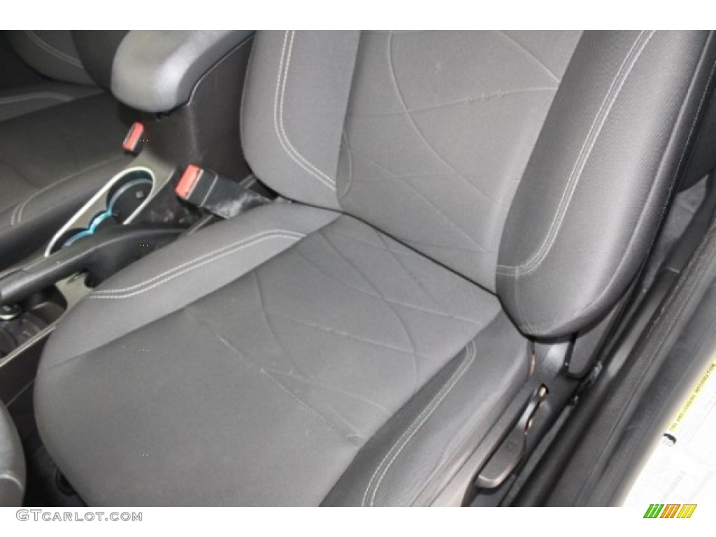 2015 Fiesta SE Sedan - Ingot Silver Metallic / Charcoal Black photo #14