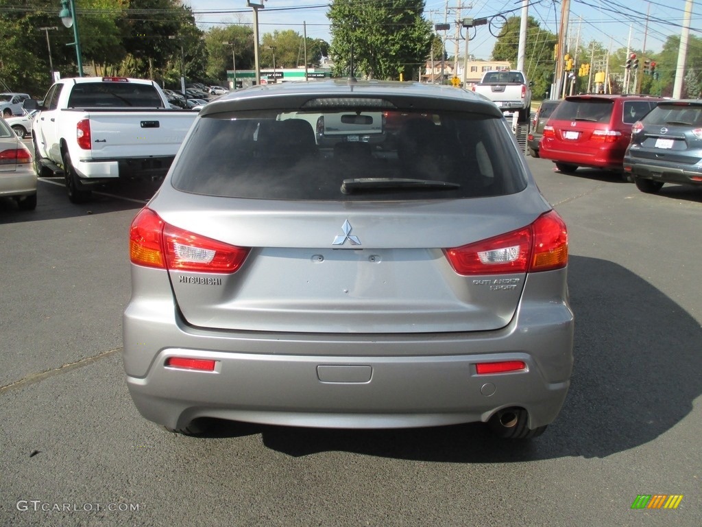 2011 Outlander Sport ES - Cool Silver Metallic / Black photo #7