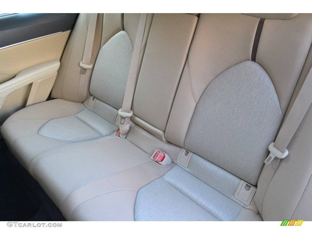 2018 Camry LE - Blue Crush Metallic / Ash photo #7