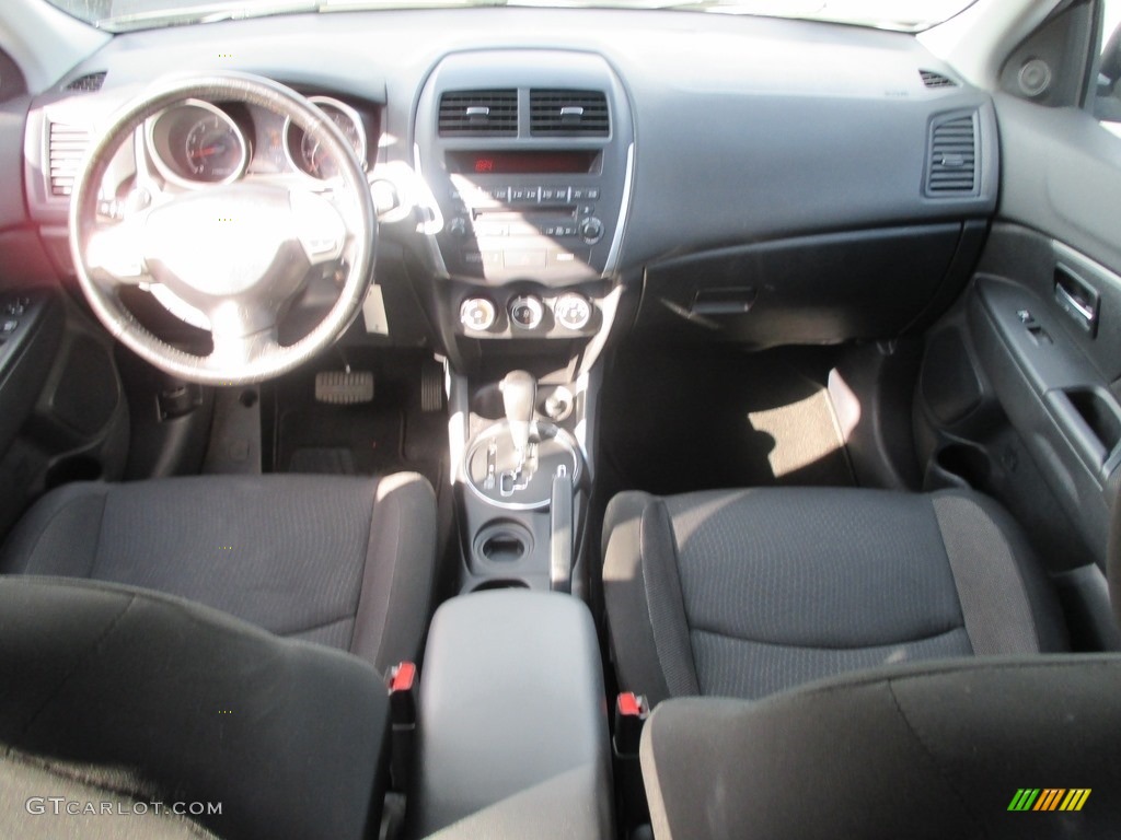 2011 Outlander Sport ES - Cool Silver Metallic / Black photo #24