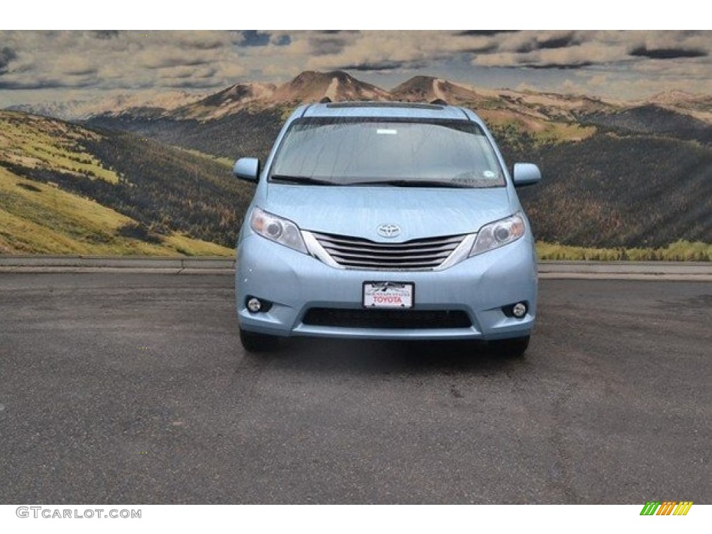 2017 Sienna XLE AWD - Sky Blue Pearl / Ash photo #2