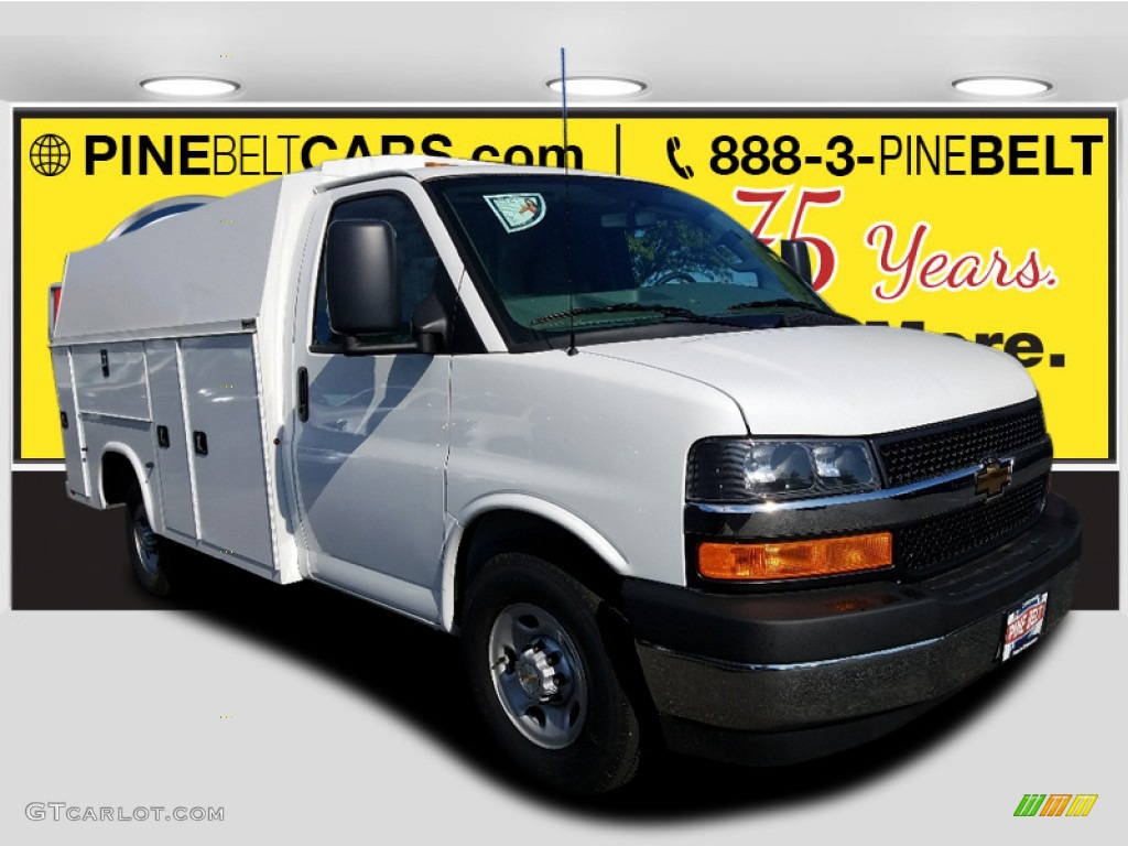 Summit White Chevrolet Express Cutaway