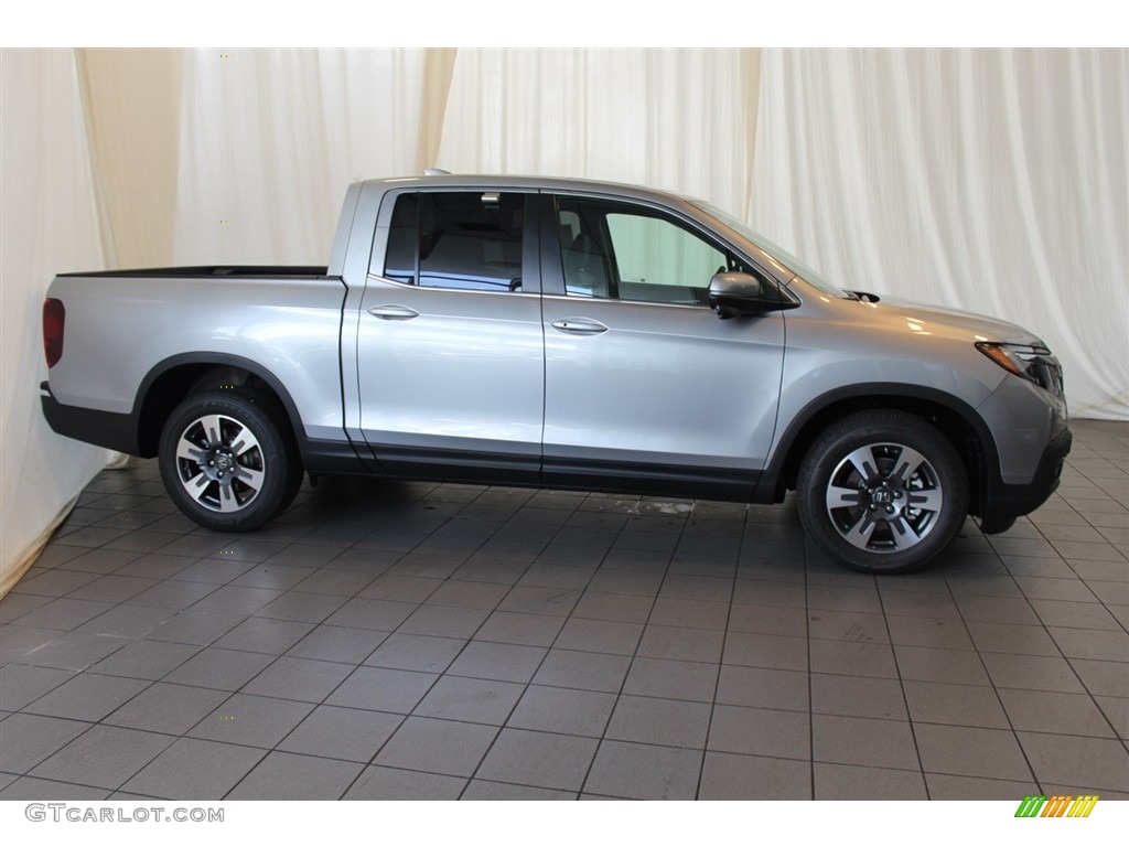 Lunar Silver Metallic 2018 Honda Ridgeline RTL-T Exterior Photo #123139700