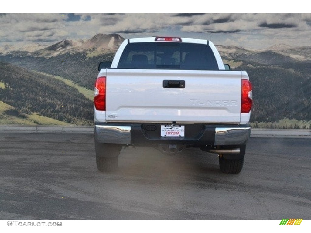 2018 Tundra SR5 Double Cab 4x4 - Super White / Graphite photo #4