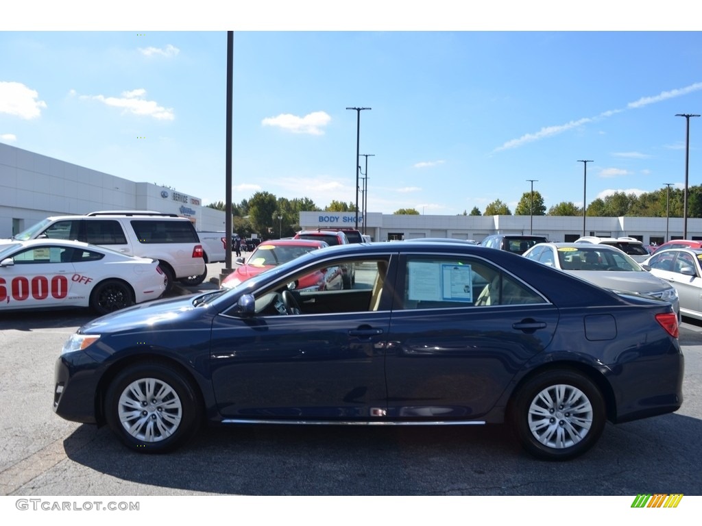 2014 Camry LE - Parisian Night Pearl / Ivory photo #6