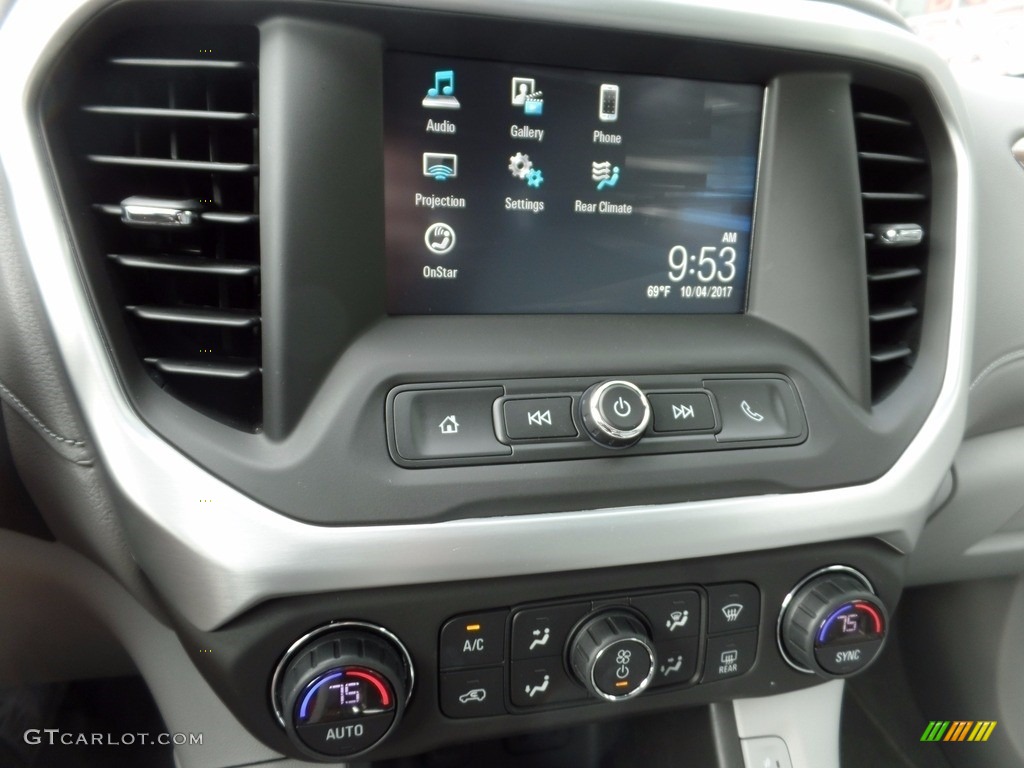2017 GMC Acadia SLE Controls Photos