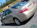 Desert Sand Mica - Camry LE Photo No. 28