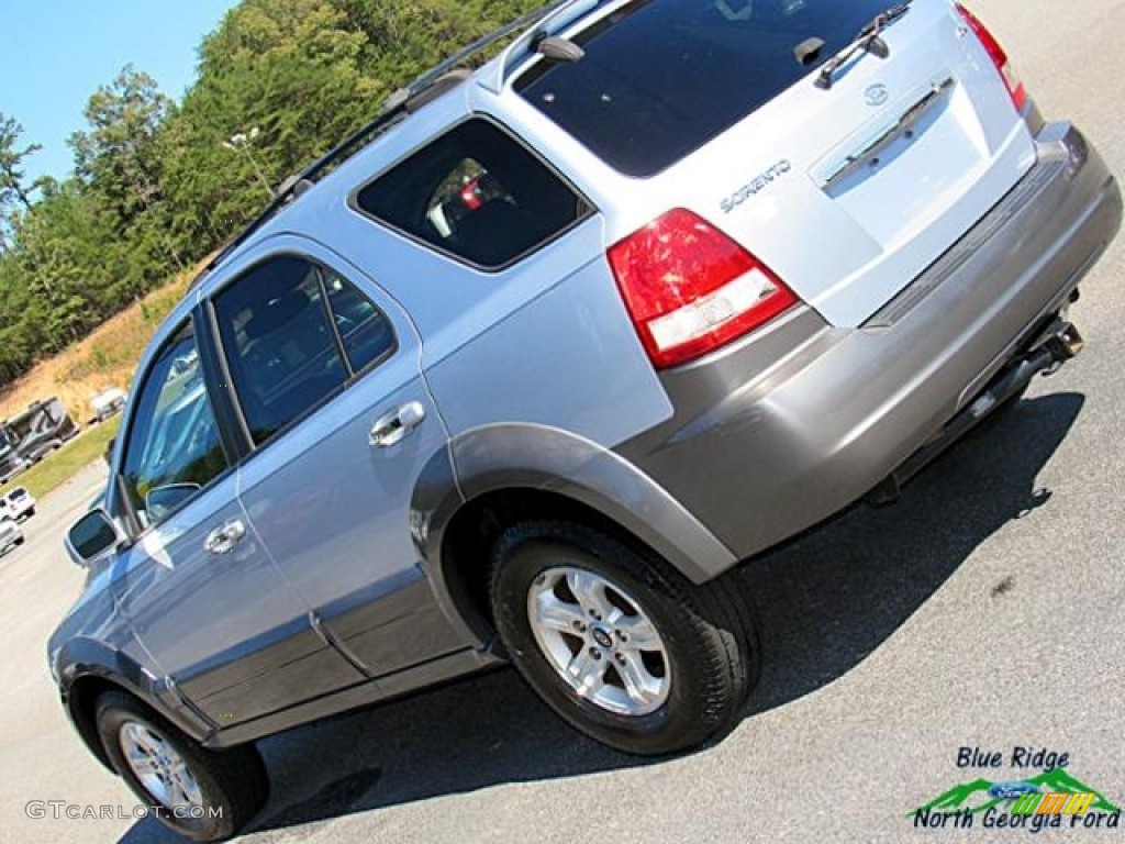 2005 Sorento EX - Ice Blue Metallic / Gray photo #25