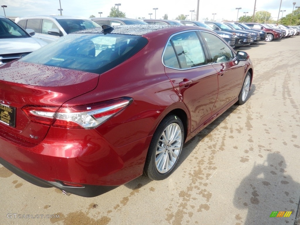 2018 Camry XLE V6 - Ruby Flare Pearl / Black photo #2