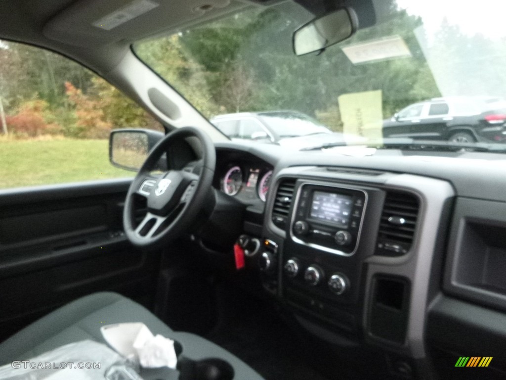 2018 1500 Express Quad Cab 4x4 - Granite Crystal Metallic / Black/Diesel Gray photo #11