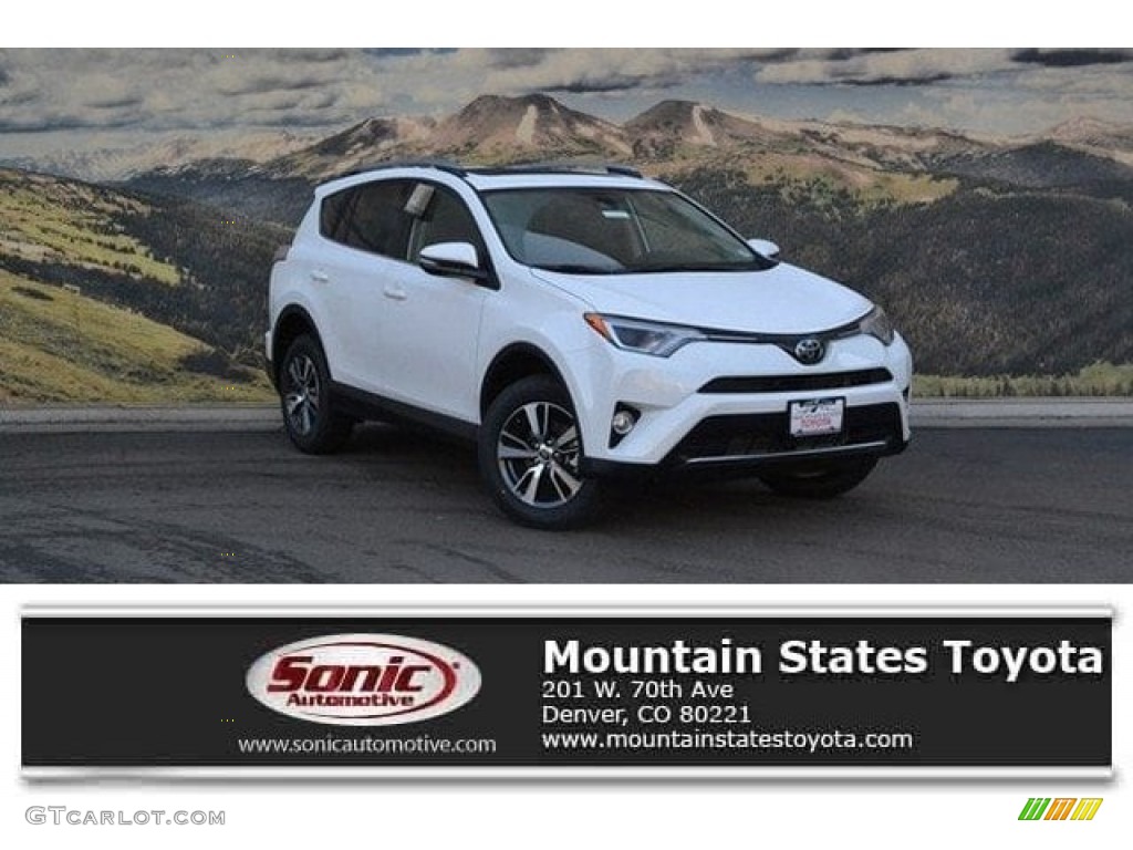 2018 RAV4 XLE AWD - Super White / Black photo #1
