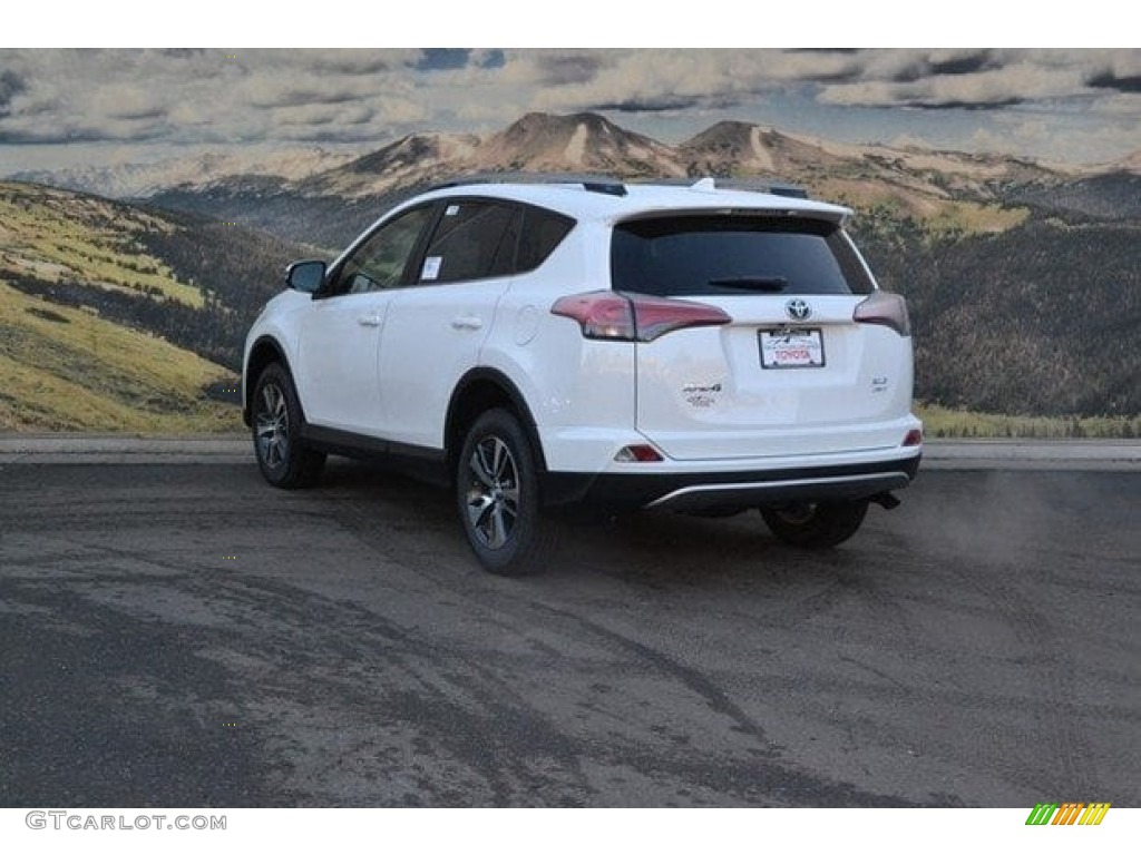 2018 RAV4 XLE AWD - Super White / Black photo #3