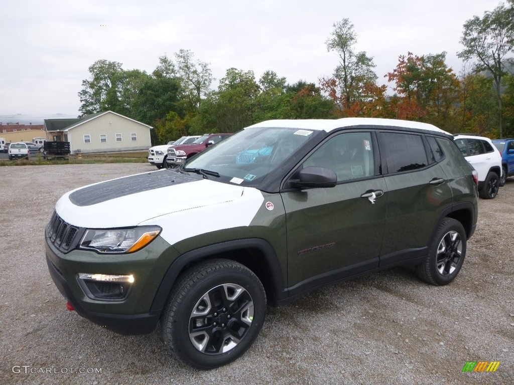 2018 Compass Trailhawk 4x4 - Olive Green Pearl / Black/Ruby Red photo #1