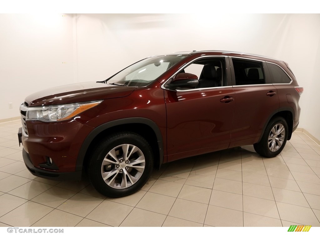 2015 Highlander XLE AWD - Ooh La La Rouge Mica / Black photo #3