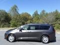 Granite Crystal Metallic 2018 Chrysler Pacifica Touring L Exterior